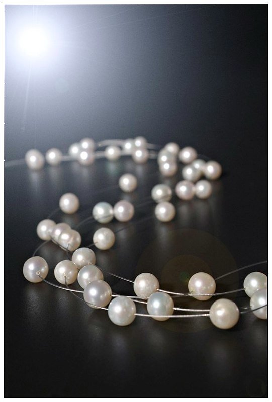 composition-collier-perles-blanches.jpg